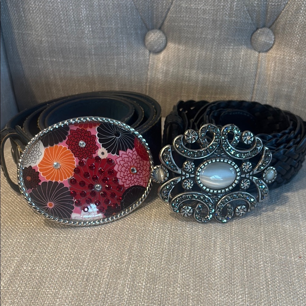 Elegant Black Leather Belts with Interchangeable Buckles